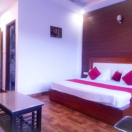 Hotel Snow Ark Inn, Dalhousie Exterior foto